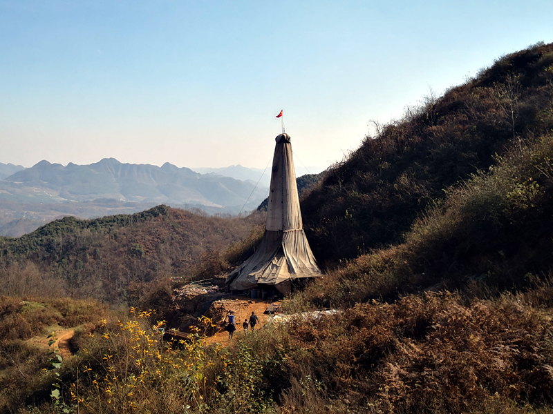 再出發(fā)，亮巖